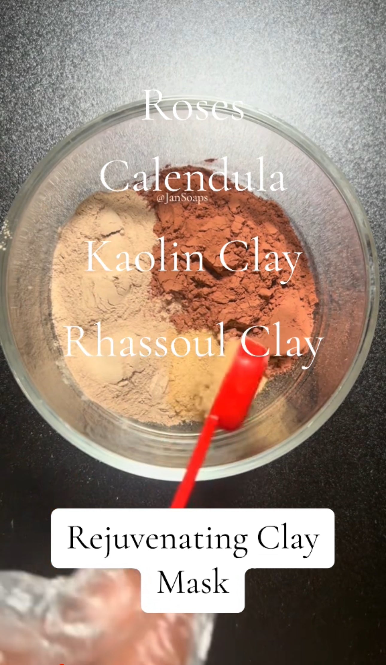 Rejuvenating Clay Mask